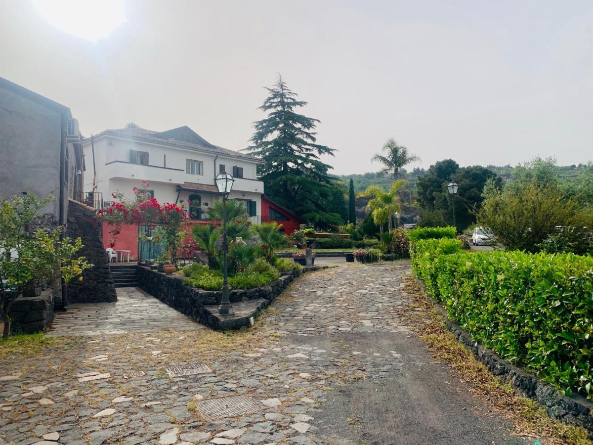 Villa Alessio - Case Vacanza Con Piscina Sull'Etna Puntalazzo Exterior photo